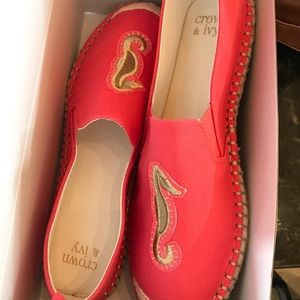 Crown & Ivy Seahorse Skylar Embroidered Espadrille